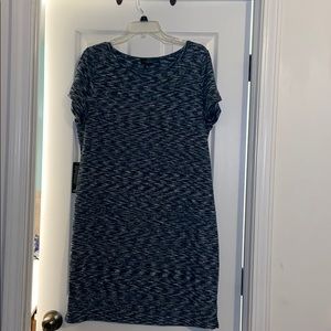 Short sleeve dress